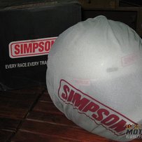 广东惠州卖个辛普森全盔，重口味！！！