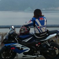 因生意急需资金周转。  割爱出售·· 热力座驾SUZUKI  K5-1000R