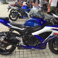 出只精神K8小R