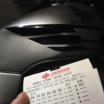 7000块包邮卖蓝宝石，