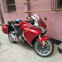 广东开平69999出售10年vfr1200dtc，手自一体，两箱