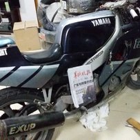 出售半尸FZR250