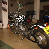 本田铁马400cc