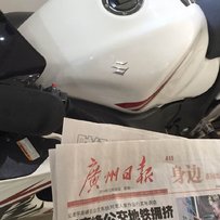 自刀5000元 代友出售12年GSX1300 隼 【陆地飞行器】
