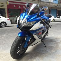 铃木K8 750