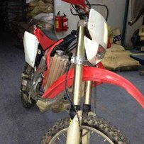 出05年CRF250 X版