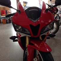 阳春代友出CBR600