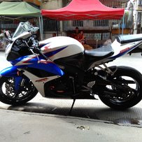 出售07年尾F5 CBR600R