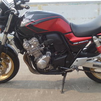 09年3月CB400 VTEC4代电喷街车，水水滴一台车。