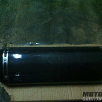 高要金利出售04-06Z1000改装碳纤排气一对带中段！！！
