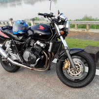 白云代友出售台精神94CB400