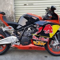 代外国车友发帖 出售KTM RC8