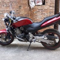出 黄蜂600