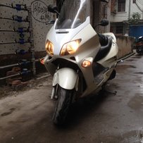 便宜出售，8000元，自提速度来佛沙本田250