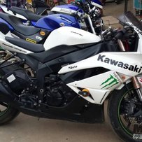 广西贵港代友出售04 ZRX1200 一口价 28000元、大雪柜 48000元、09 ZX-6R 47500元