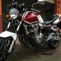 慢出CB1300