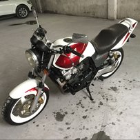 出售精神07CB400 3代