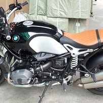出售2015年5月出厂宝马拿铁