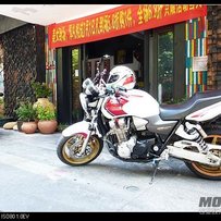 出售新款电喷CB1300油箱加尾外壳