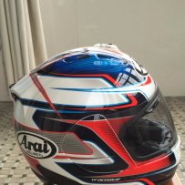 出售9.9新ARAI RR5佩德罗萨头盔