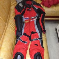 出售很正点的赛服，连体服